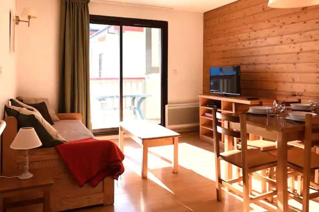 Charmant T3 Avec Vue Montagne Et Parking Privatif Font-Romeu-Odeillo-Via Exterior foto