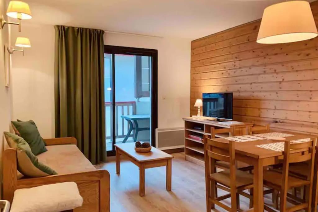 Charmant T3 Avec Vue Montagne Et Parking Privatif Font-Romeu-Odeillo-Via Exterior foto