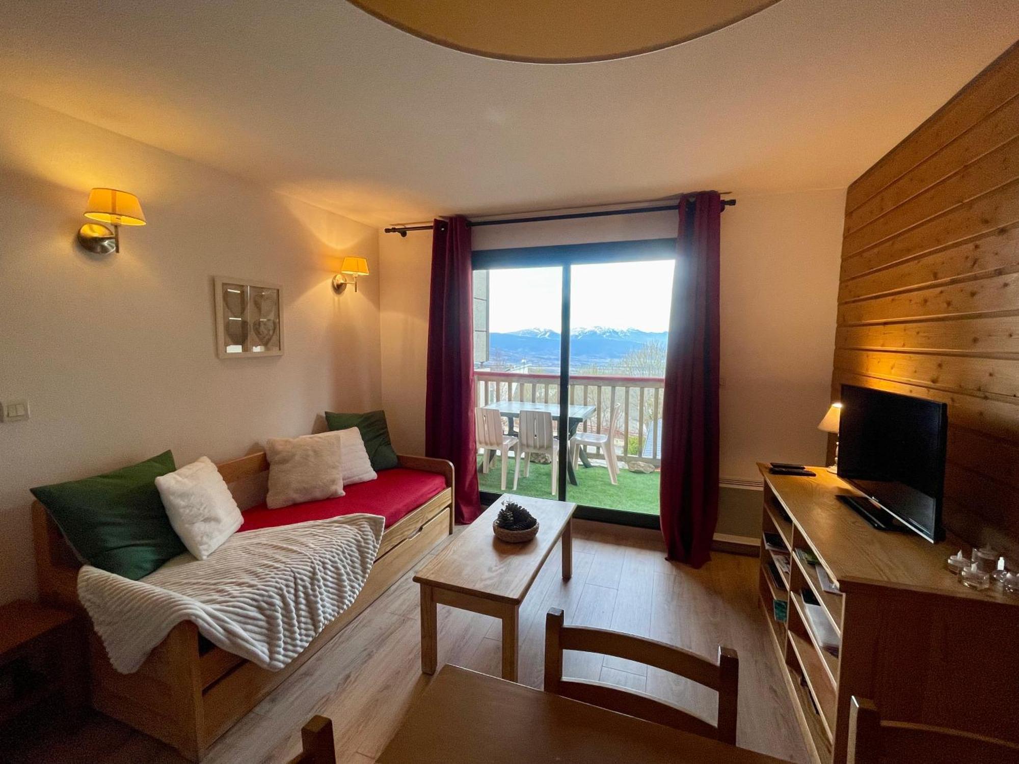 Charmant T3 Avec Vue Montagne Et Parking Privatif Font-Romeu-Odeillo-Via Exterior foto
